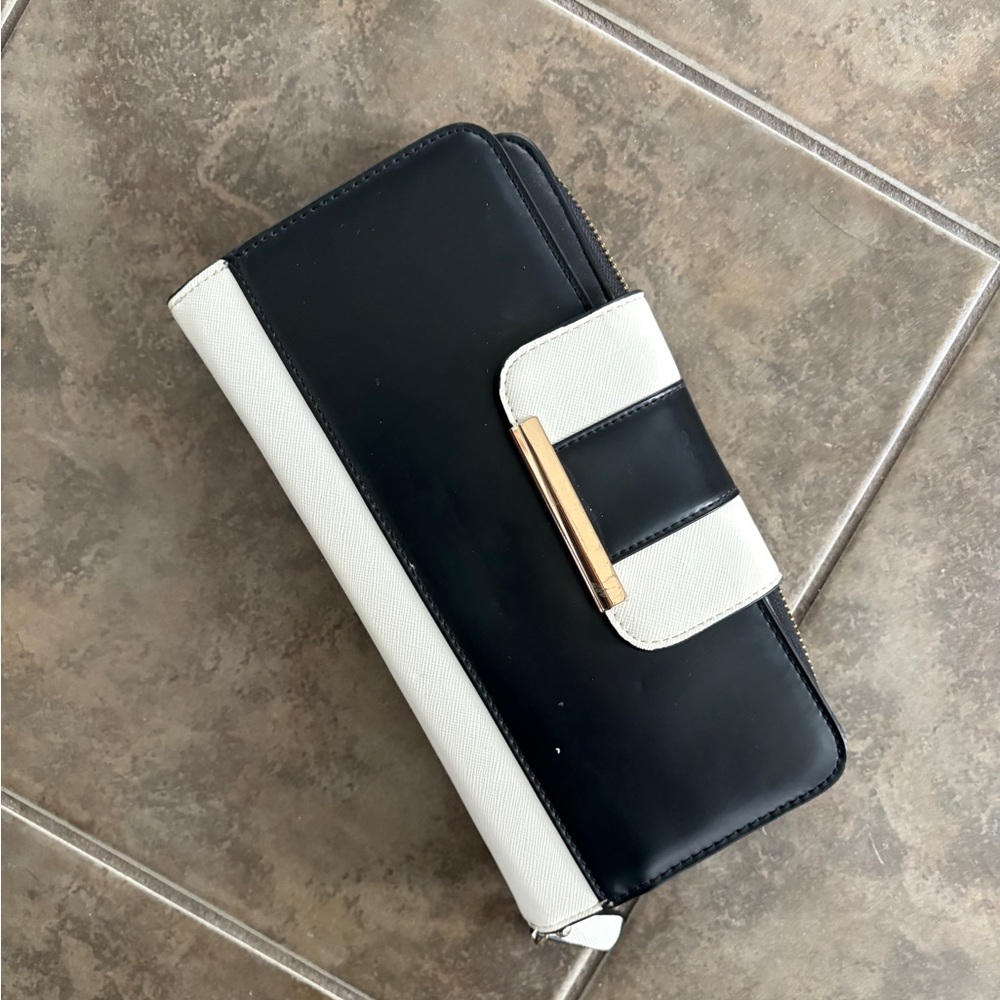 Elegant Black and White Women's passport Clutch